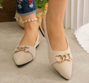 Ds. NWOB MILUXAS BEIGE SUEDE CHAIN LINK SLINGBACK FLATS ♡ SIZE 6.5 ♡